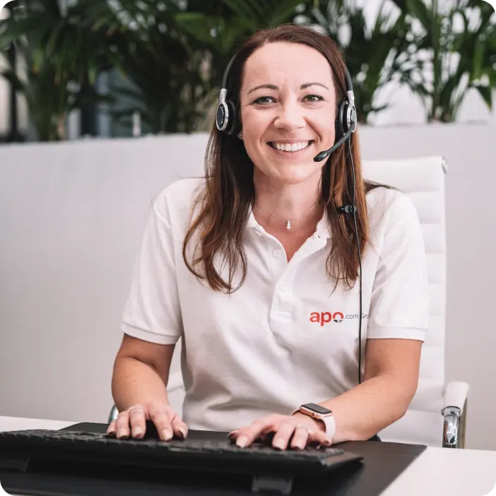 Apo.com Support Mitarbeiterin