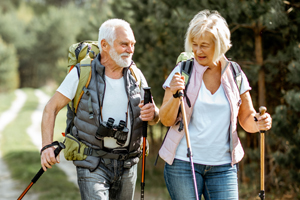 ms_diabetes_300x200px_ratgeber_267058385 Paar beim Wandern n der Natur